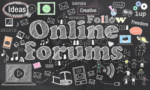 first social nets = forums